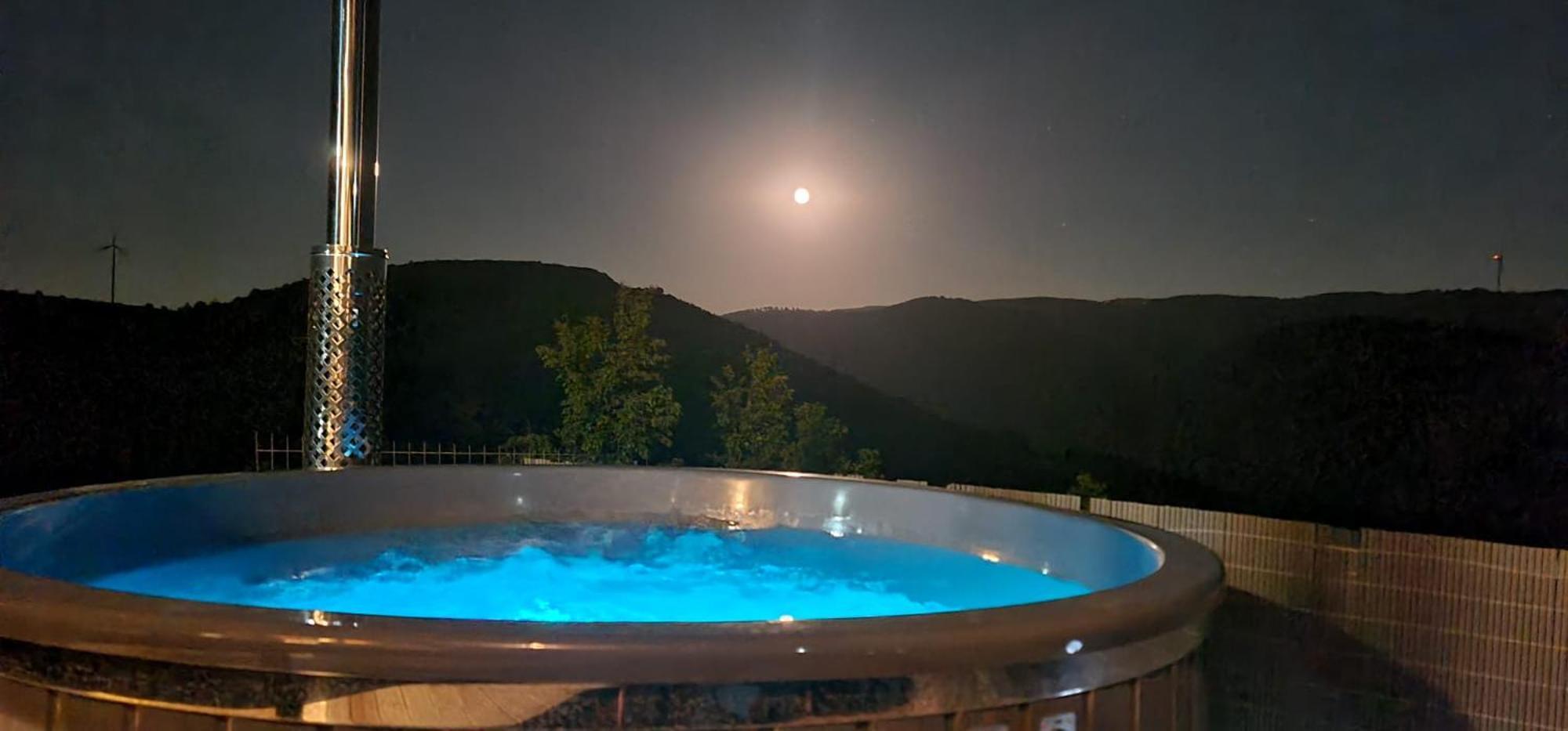Cabana Priod Coronini Pescari 外观 照片
